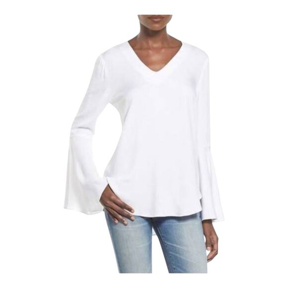 WAYF *NWT* Bell Sleeve V-Neck White Blouse‎  Women's Size Medium NWT - Picture 2 of 11